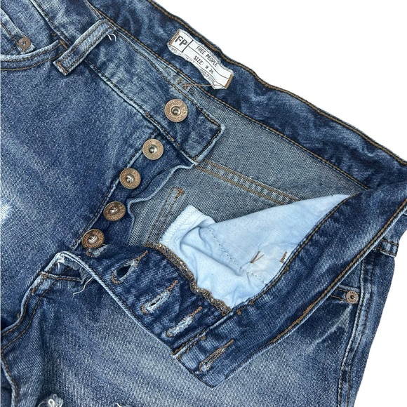 Free People High Low Cut Off Button Fly Denim Shorts Size 26 - Picture 5 of 9